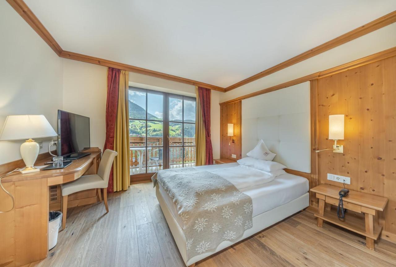 Alpin & Vital Hotel La Perla Ortisei Exteriör bild