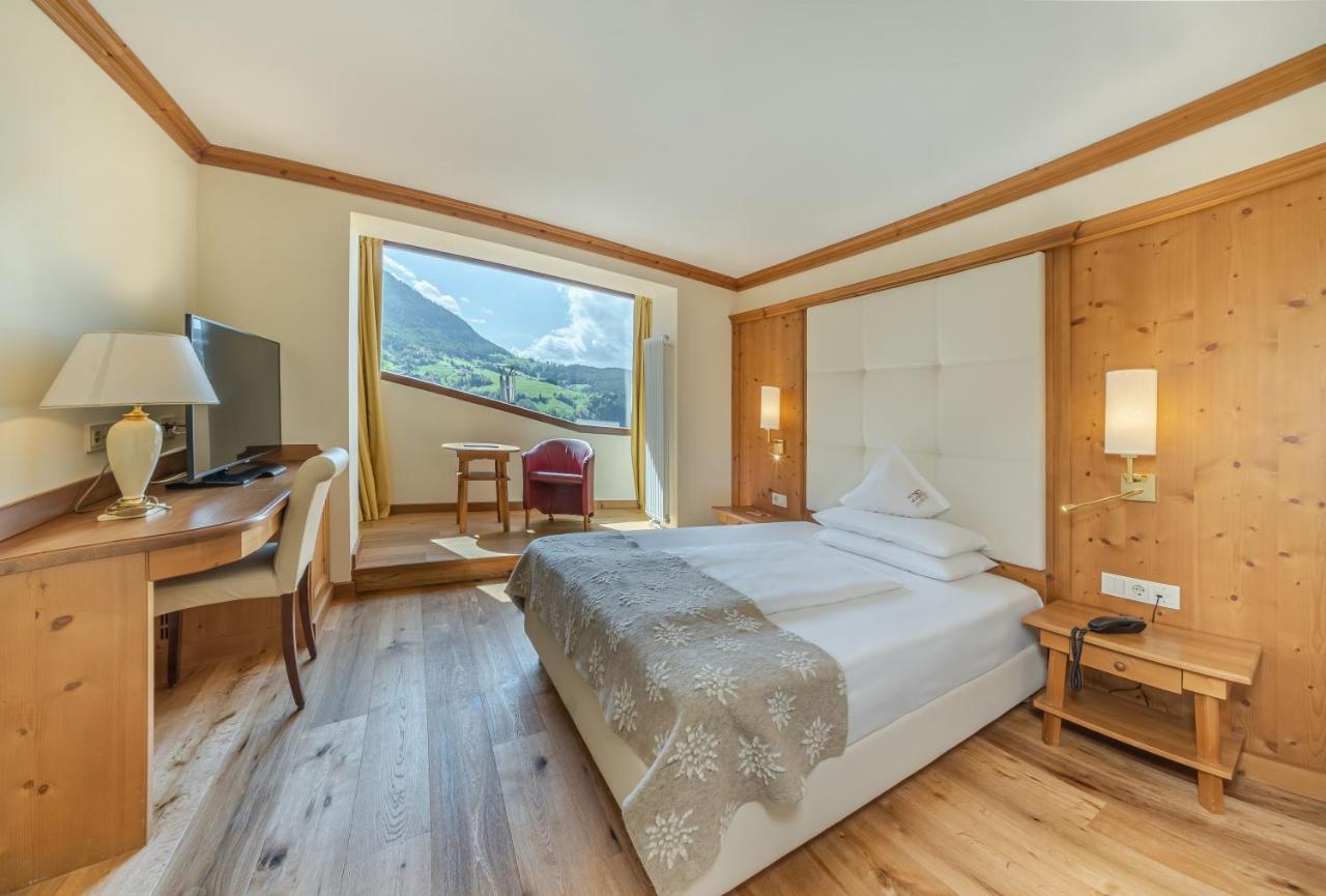 Alpin & Vital Hotel La Perla Ortisei Exteriör bild