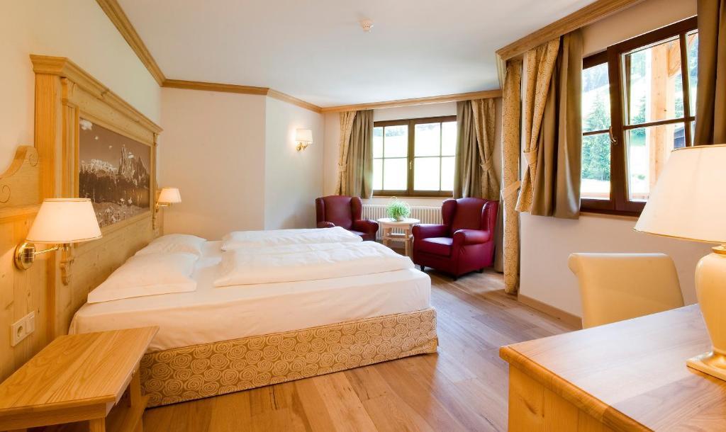 Alpin & Vital Hotel La Perla Ortisei Rum bild